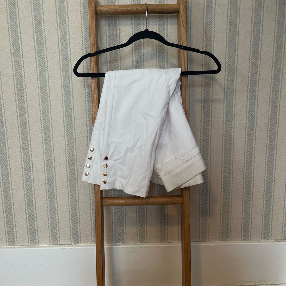 Joseph Ribkoff Vintage Y2K 2000’s White Lined Capri Gold Buttons Stretchy Sz 6